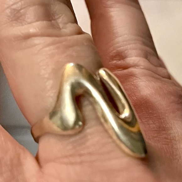Silver Flow or Melting or Wave Ring Size 8 Vintage Jewelry Metal Unique Earthy - Picture 3 of 11